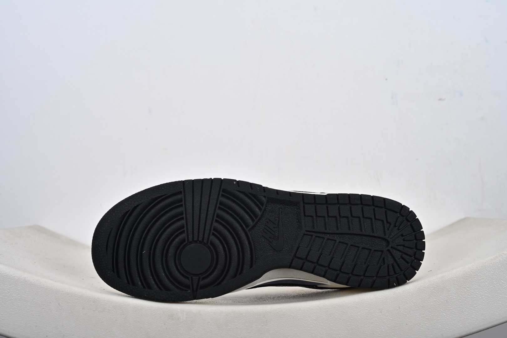 Nike SB Dunk Low 马年限定 DN3168-015