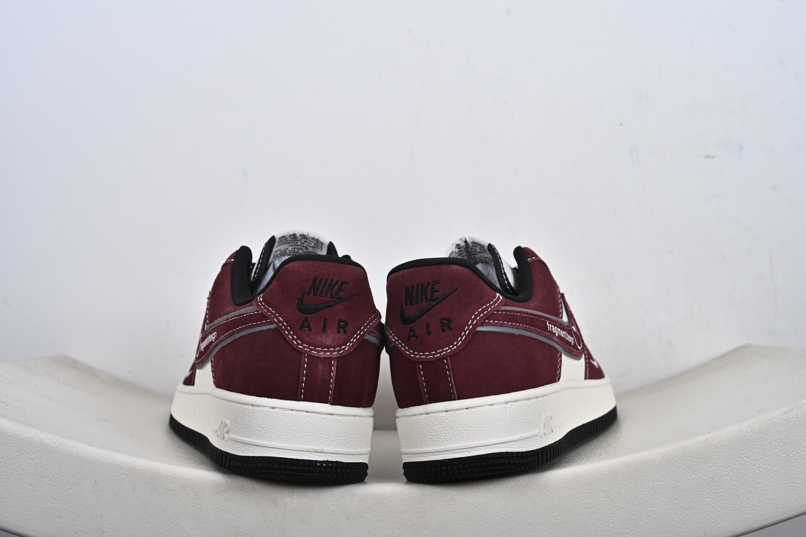 NIke Air Force 1 '07 Low 空军一号低帮 运动鞋 休闲鞋 SS1979-002 NIke Air Force 1 '07 Low 空军一号低帮 运动鞋 休闲鞋 SS1979-002