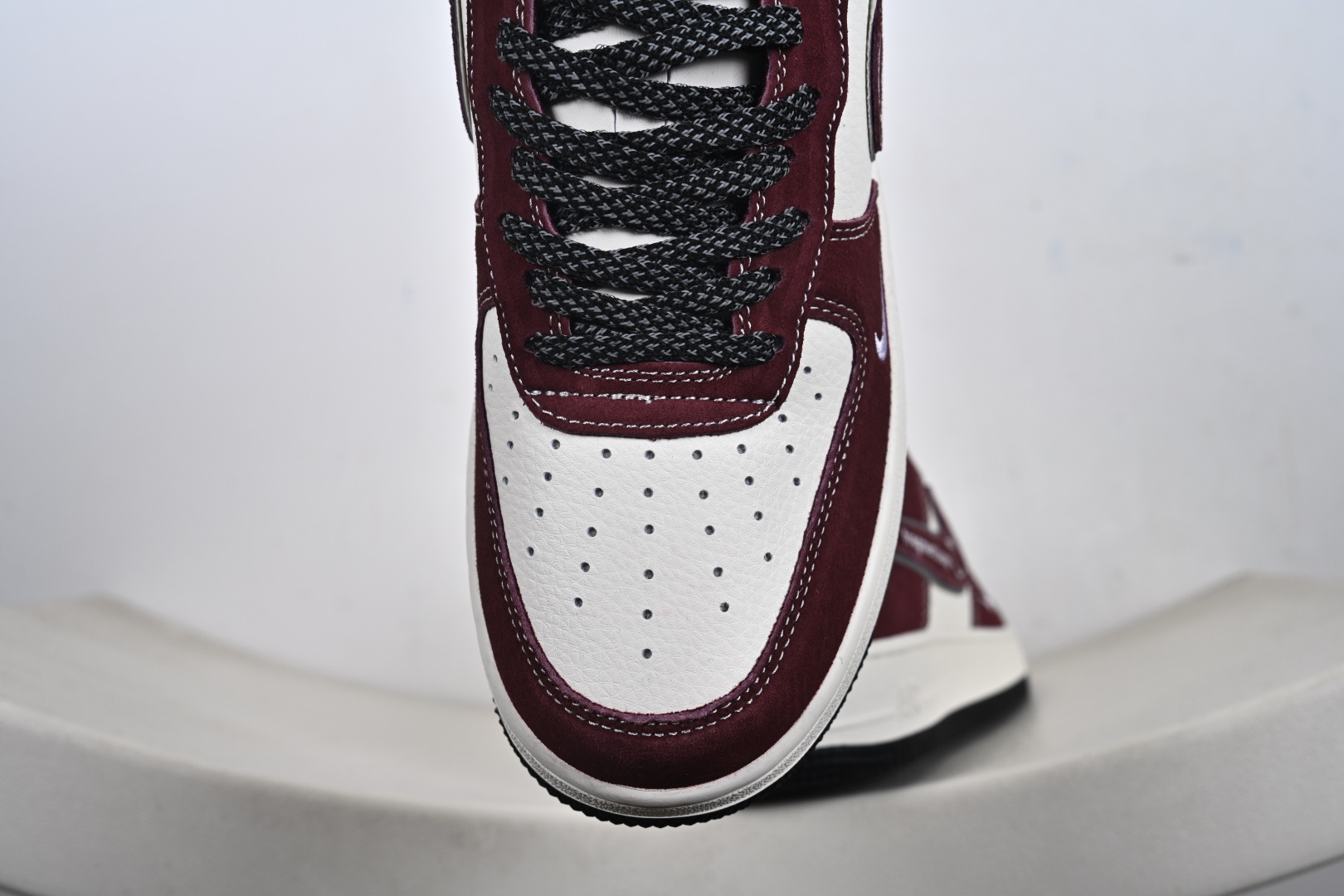 NIke Air Force 1 '07 Low 空军一号低帮 运动鞋 休闲鞋 SS1979-002 NIke Air Force 1 '07 Low 空军一号低帮 运动鞋 休闲鞋 SS1979-002
