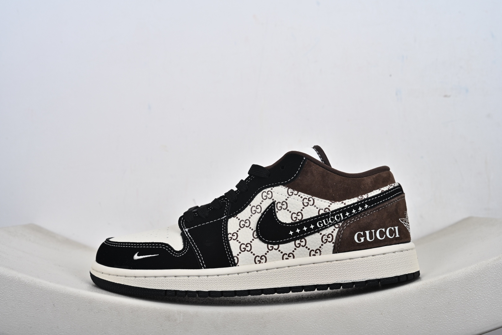 定制版 Air Jordan 1 Low AJ1 乔 联名款 高端定制 低帮复古篮球鞋 LD8888-011 定制版 Air Jordan 1 Low AJ1 乔 联名款 高端定制 低帮复古篮球鞋 LD8888-011