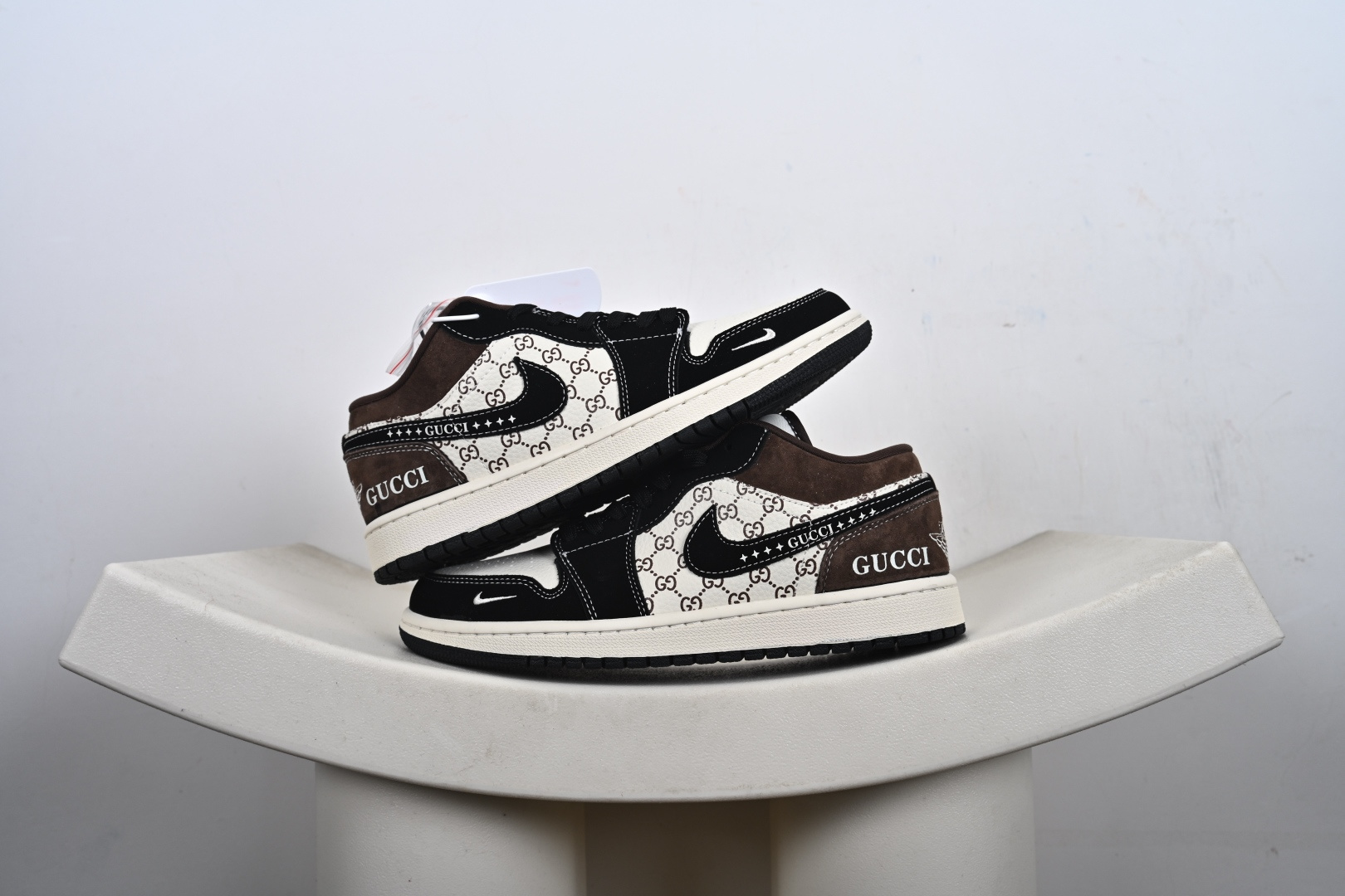 定制版 Air Jordan 1 Low AJ1 乔 联名款 高端定制 低帮复古篮球鞋 LD8888-011 定制版 Air Jordan 1 Low AJ1 乔 联名款 高端定制 低帮复古篮球鞋 LD8888-011