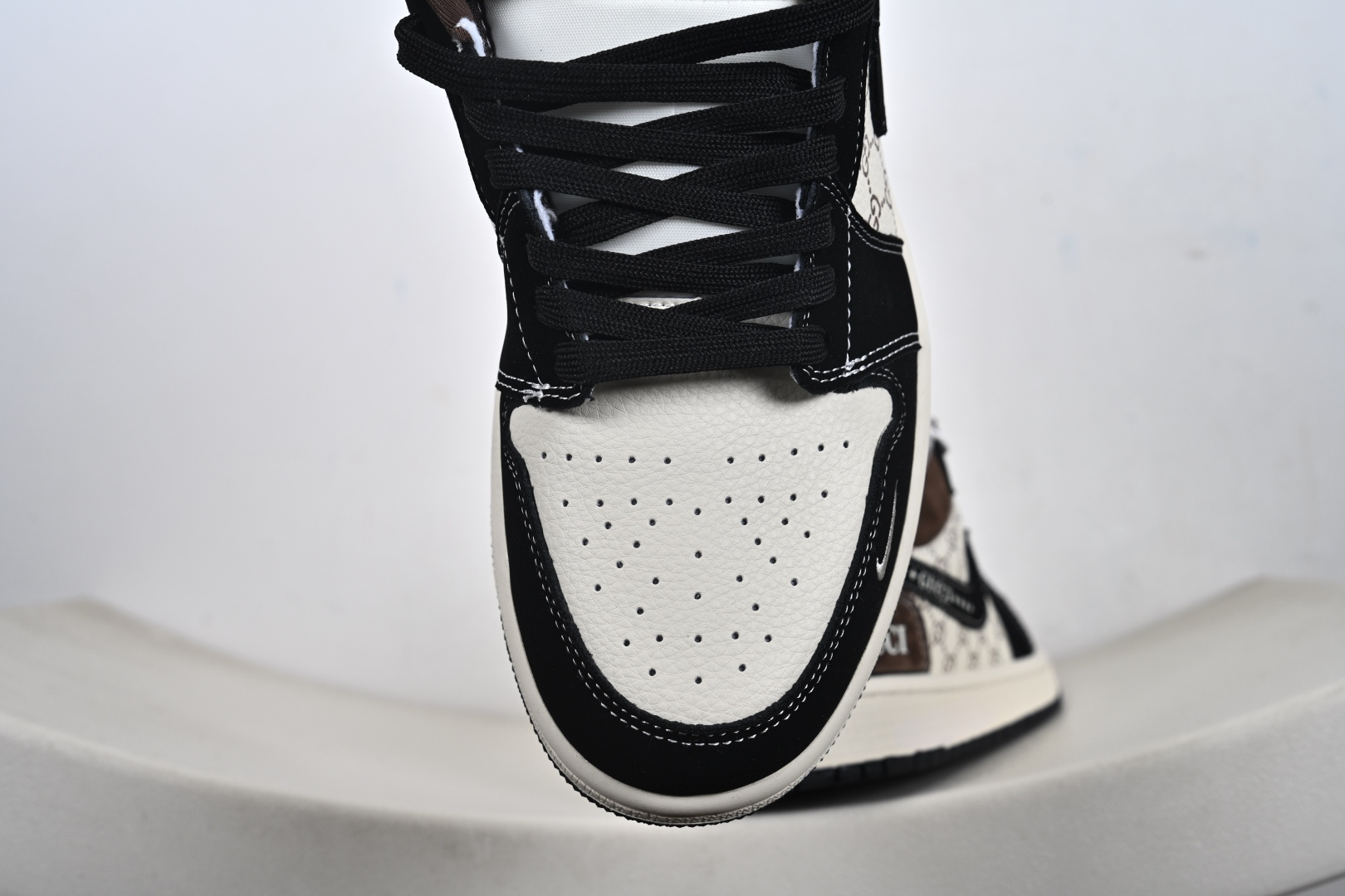 定制版 Air Jordan 1 Low AJ1 乔 联名款 高端定制 低帮复古篮球鞋 LD8888-011 定制版 Air Jordan 1 Low AJ1 乔 联名款 高端定制 低帮复古篮球鞋 LD8888-011