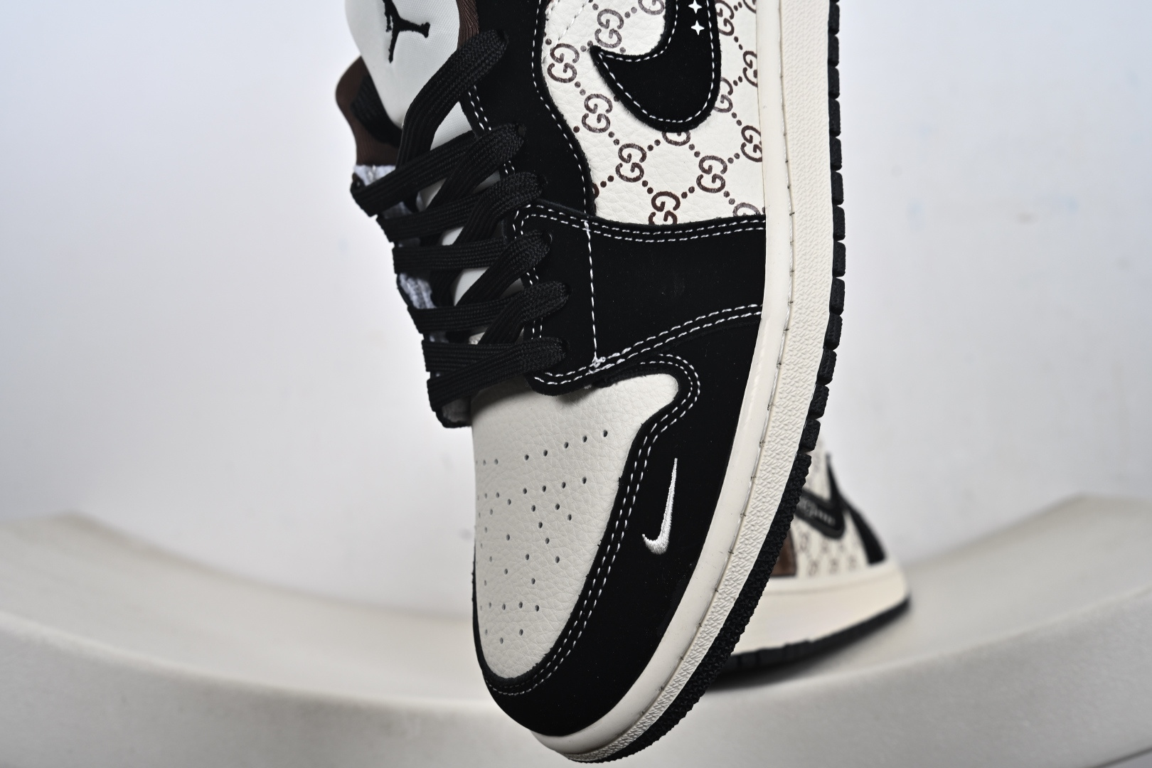 定制版 Air Jordan 1 Low AJ1 乔 联名款 高端定制 低帮复古篮球鞋 LD8888-011 定制版 Air Jordan 1 Low AJ1 乔 联名款 高端定制 低帮复古篮球鞋 LD8888-011