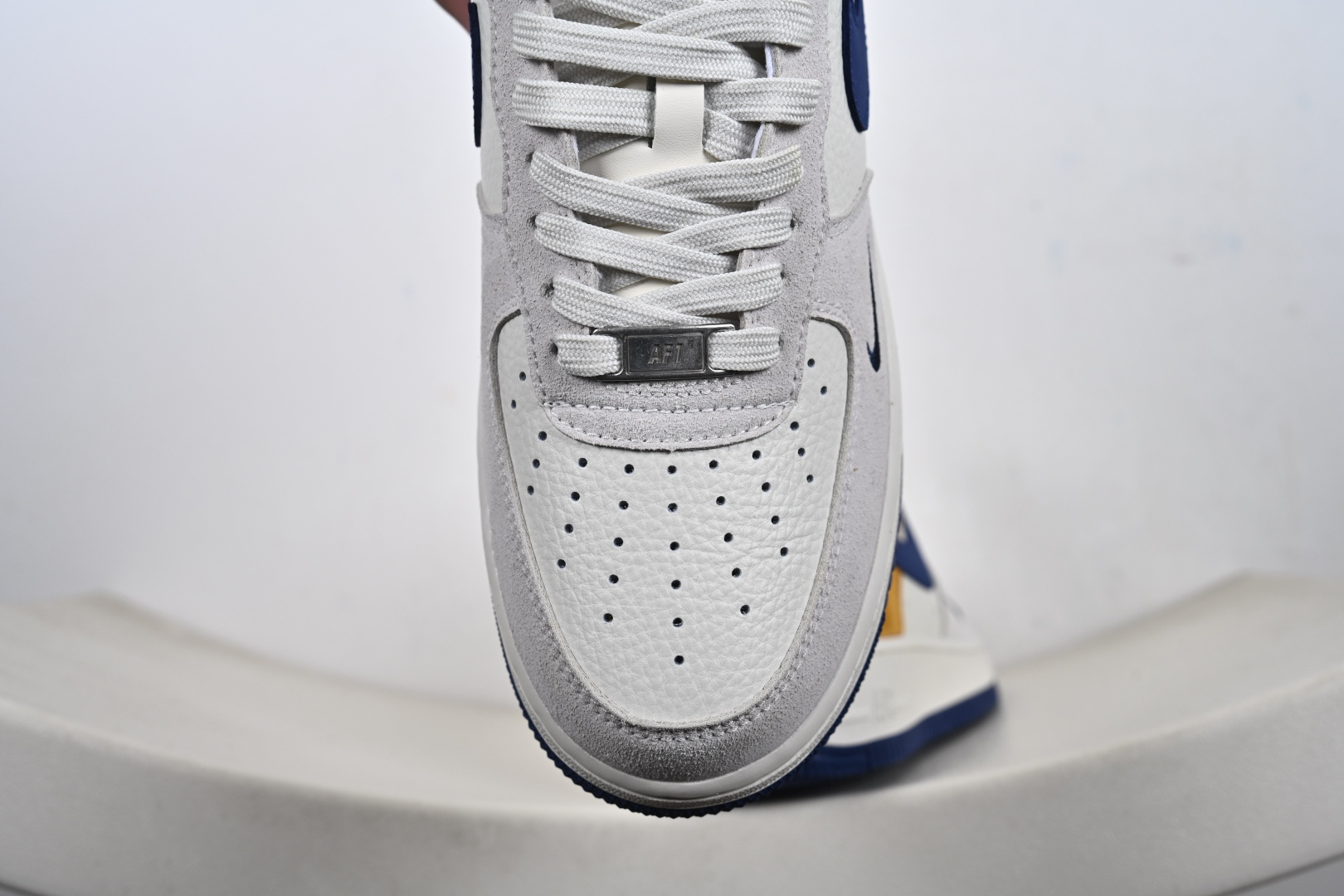 Nike Air Force 1'07 Low 白灰棕蓝拼接 空军一号低帮休闲板鞋 HF2794-100 Nike Air Force 1'07 Low 白灰棕蓝拼接 空军一号低帮休闲板鞋 HF2794-100