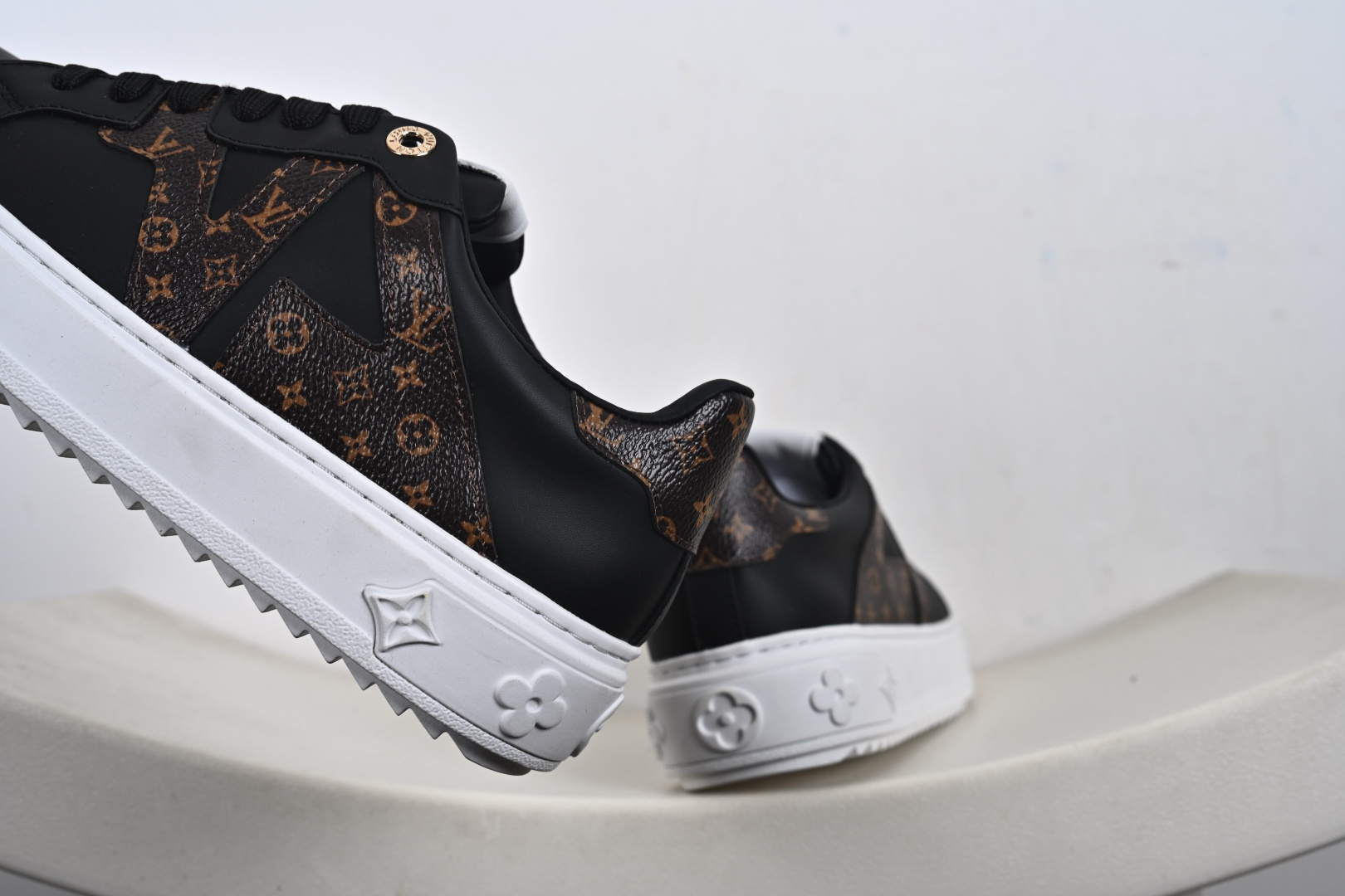 360 路易威登 Louis Vuitton 厚底增高运动板鞋-Chinese UA Cheap High Quatity Brand Clothes Bags handbags Sneakers wholesale wholesaler seller from China Factory suppliers Fashion Clothing Shoes best Quality Beautiful Price 360 路易威登 Louis Vuitton 厚底增高运动板鞋