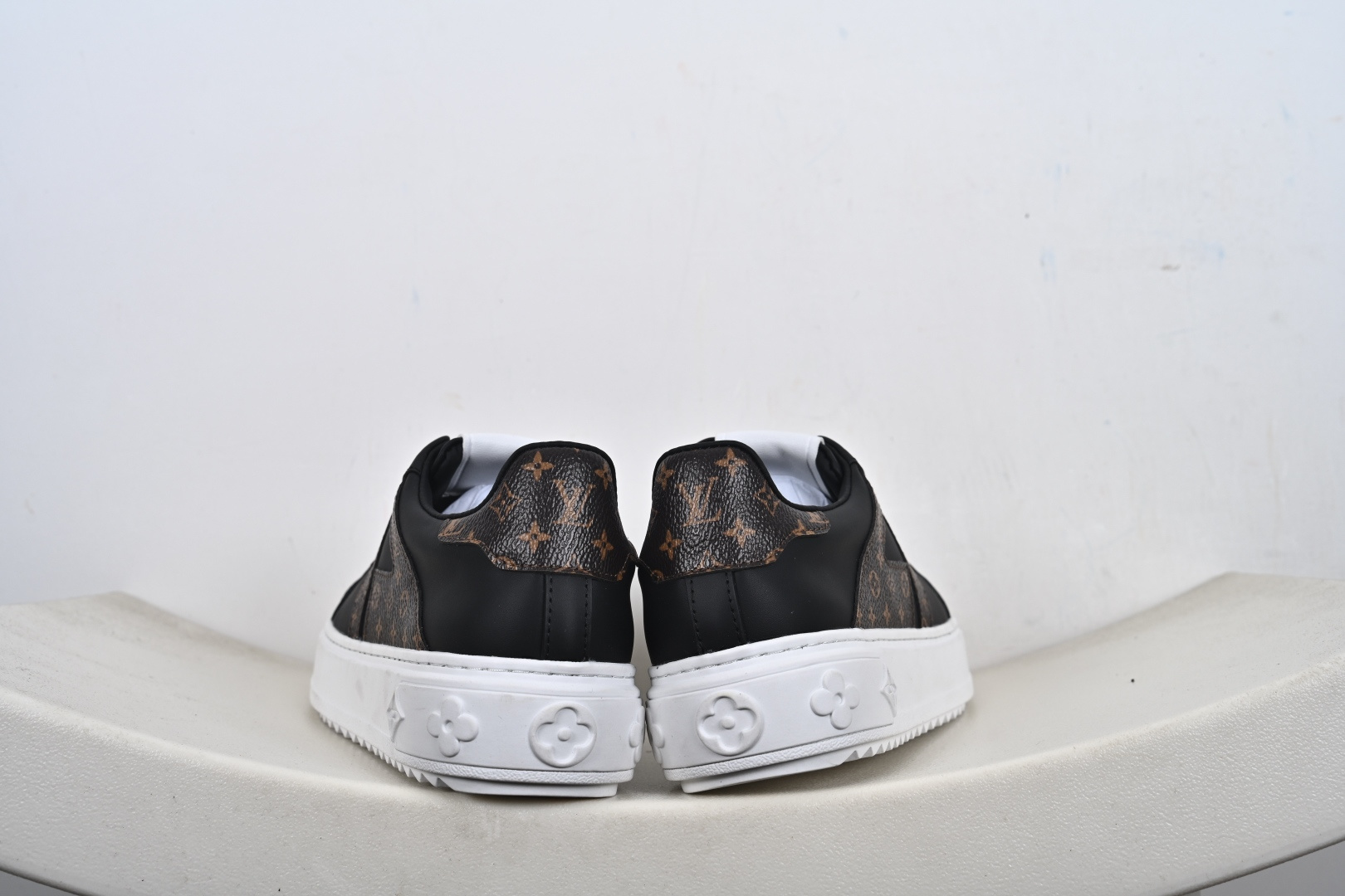 360 路易威登 Louis Vuitton 厚底增高运动板鞋-Chinese UA Cheap High Quatity Brand Clothes Bags handbags Sneakers wholesale wholesaler seller from China Factory suppliers Fashion Clothing Shoes best Quality Beautiful Price 360 路易威登 Louis Vuitton 厚底增高运动板鞋