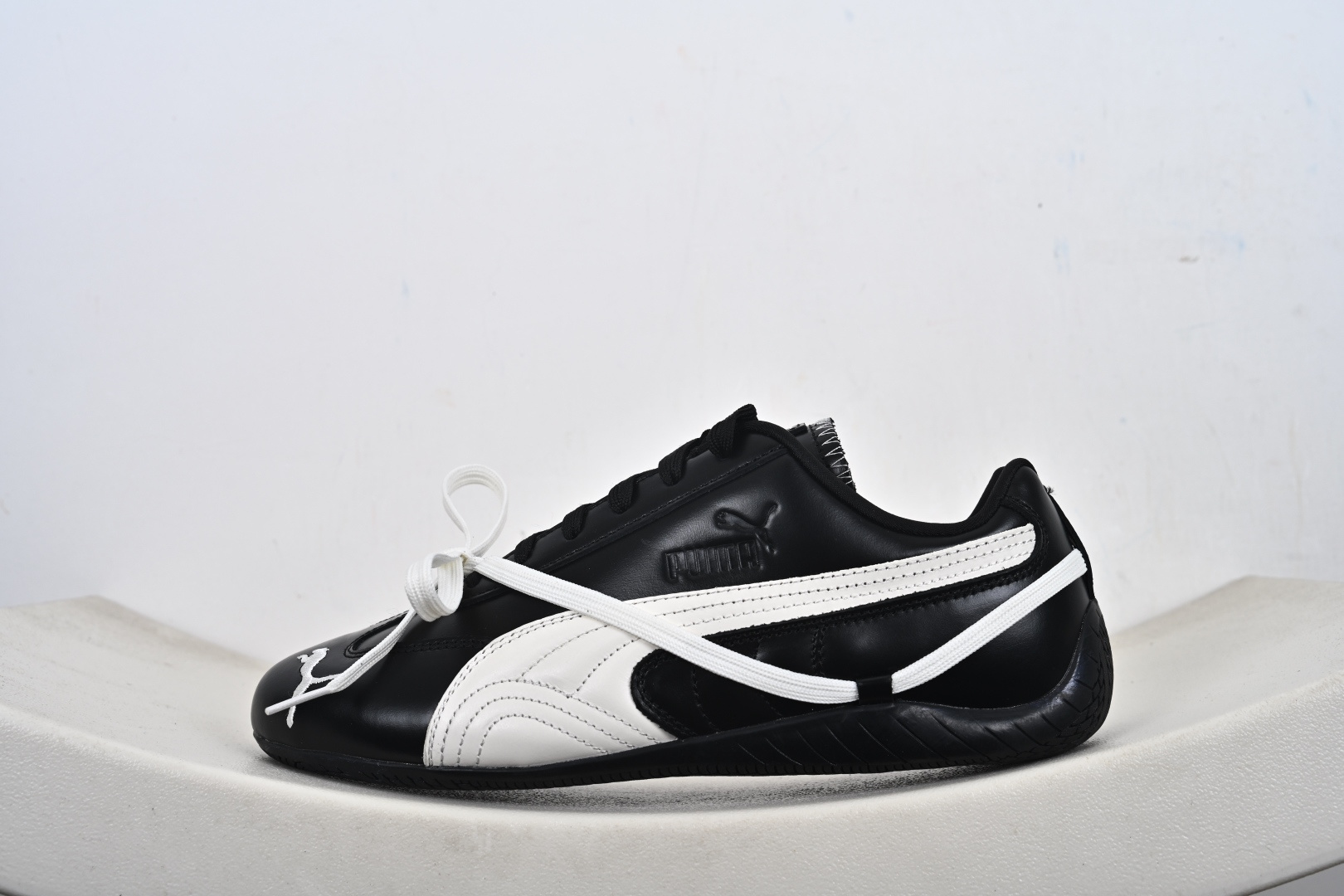 Puma Speedcat 彪马罗马阿莫尔系列 复古运动休闲赛车跑鞋 404390-01 404391-01 Puma Speedcat 彪马罗马阿莫尔系列 复古运动休闲赛车跑鞋 404390-01 404391-01