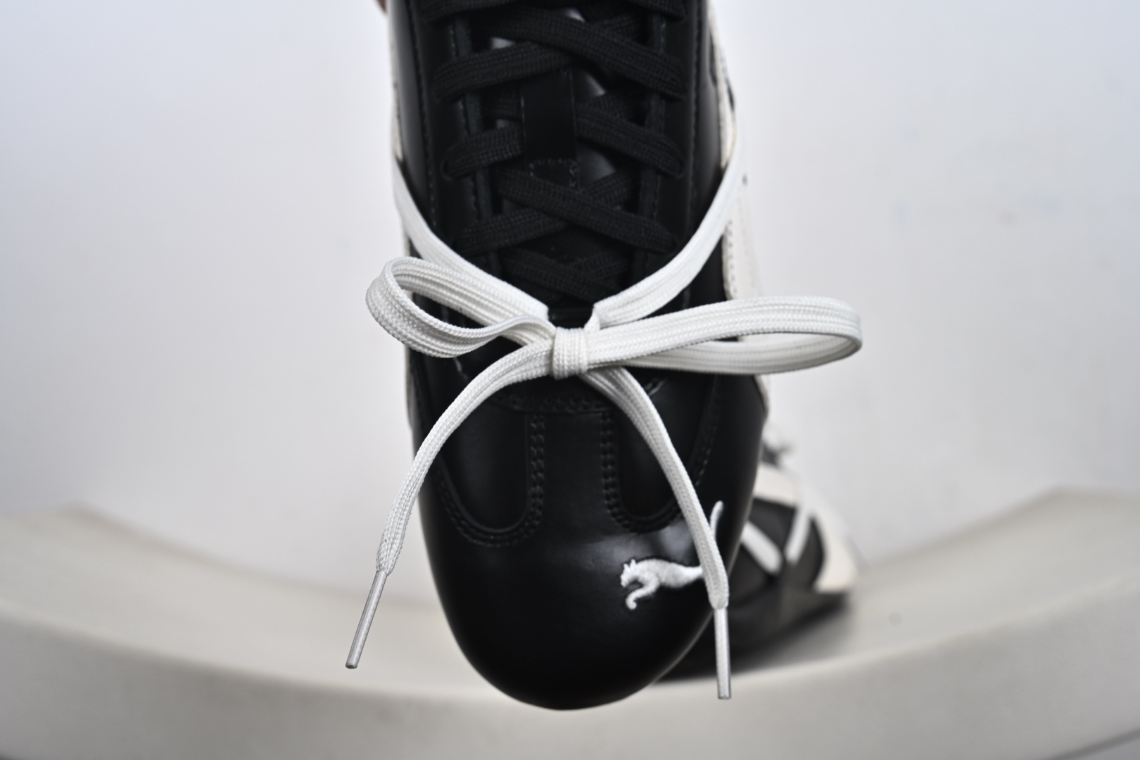 Puma Speedcat 彪马罗马阿莫尔系列 复古运动休闲赛车跑鞋 404390-01 404391-01 Puma Speedcat 彪马罗马阿莫尔系列 复古运动休闲赛车跑鞋 404390-01 404391-01