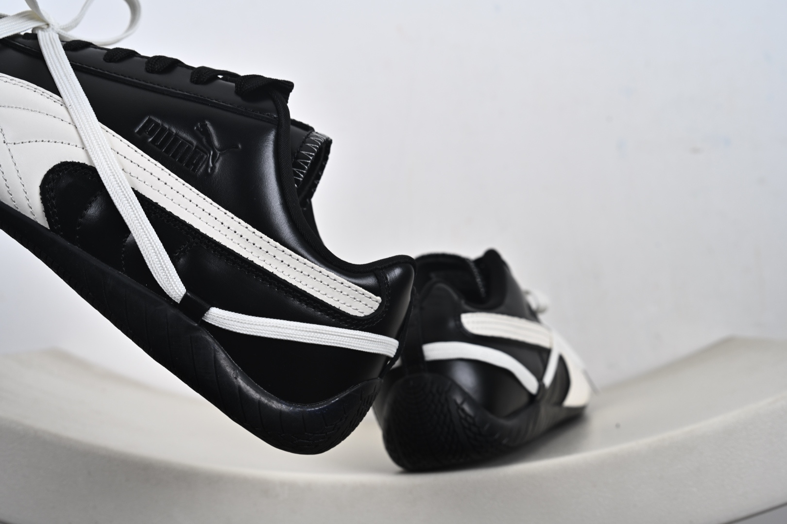 Puma Speedcat 彪马罗马阿莫尔系列 复古运动休闲赛车跑鞋 404390-01 404391-01 Puma Speedcat 彪马罗马阿莫尔系列 复古运动休闲赛车跑鞋 404390-01 404391-01