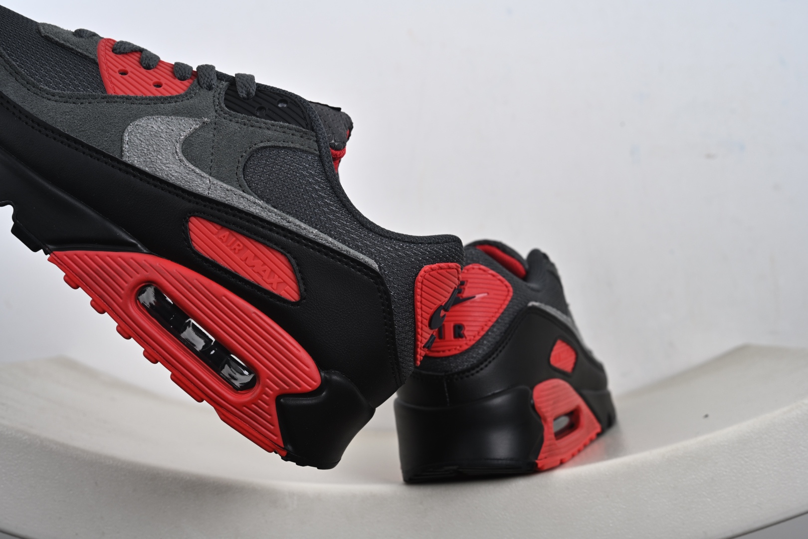 Air Max 90小气垫运动鞋 融合经典设计线条和丰富材质 FZ7186 100 HQ3828-200 CN8490-003 001 DM0029-007 Air Max 90小气垫运动鞋 融合经典设计线条和丰富材质 FZ7186 100 HQ3828-200 CN8490-003 001 DM0029-007