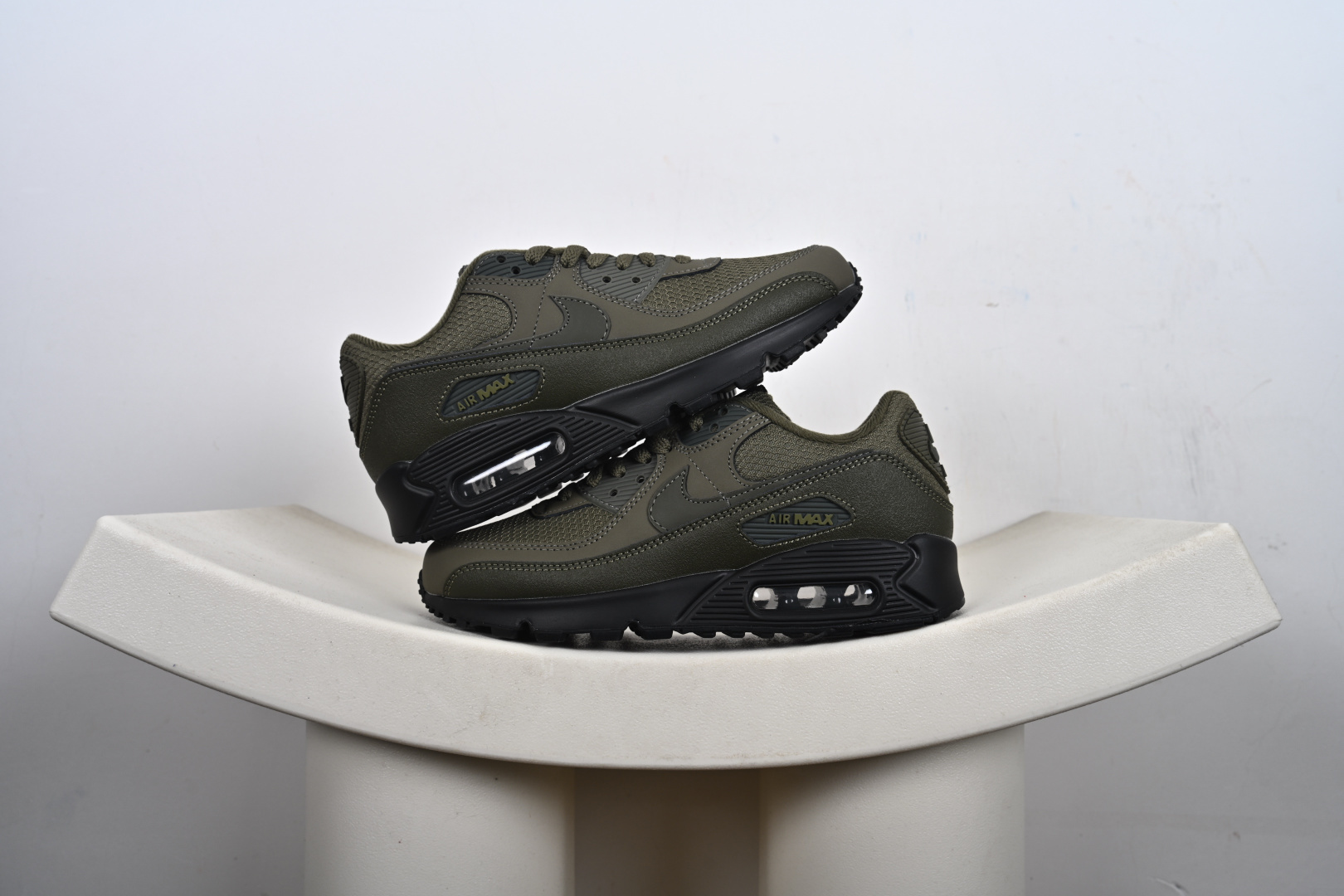200 Air Max 90小气垫运动鞋 融合经典设计线条和丰富材质 FZ7186 100 HQ3828-200 CN8490-003 001 DM0029-007 DR0145