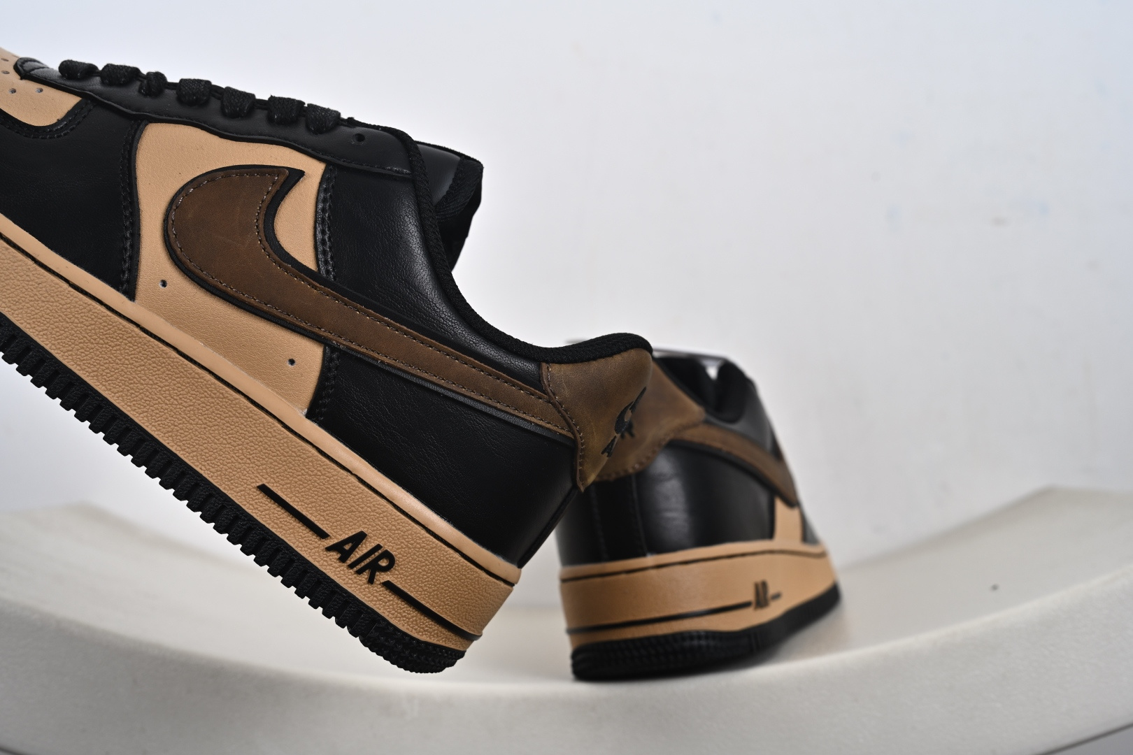 NK Air Force 1 Low 摩卡黑棕 空军一号低帮运动休闲板鞋 FB8878-200 NK Air Force 1 Low 摩卡黑棕 空军一号低帮运动休闲板鞋 FB8878-200