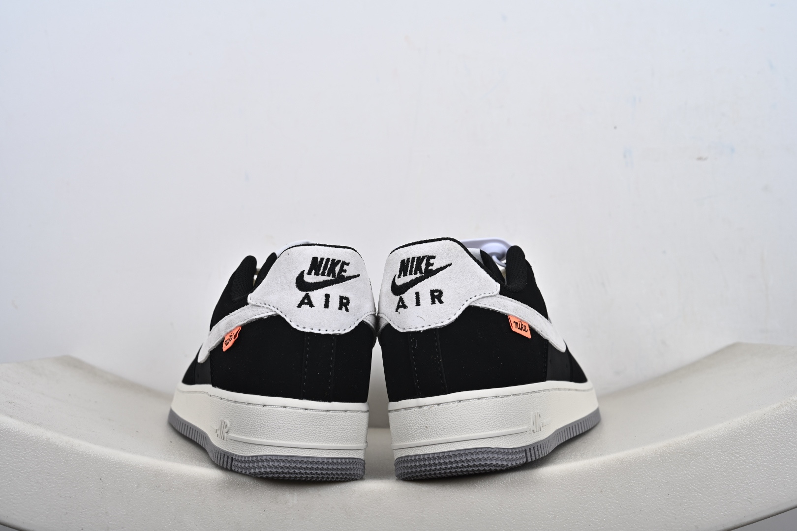 240 定制版 NIke Air Force 1 '07 Low 墨黑灰白 空军一号低帮 FQ3544-001-Chinese UA Cheap High Quatity Brand Clothes Bags handbags Sneakers wholesale wholesaler seller from China Factory suppliers Fashion Clothing Shoes best Quality Beautiful Price 240 定制版 NIke Air Force 1 '07 Low 墨黑灰白 空军一号低帮 FQ3544-001