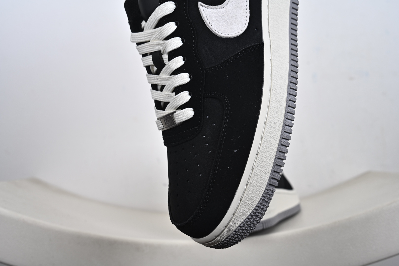 240 定制版 NIke Air Force 1 '07 Low 墨黑灰白 空军一号低帮 FQ3544-001-Chinese UA Cheap High Quatity Brand Clothes Bags handbags Sneakers wholesale wholesaler seller from China Factory suppliers Fashion Clothing Shoes best Quality Beautiful Price 240 定制版 NIke Air Force 1 '07 Low 墨黑灰白 空军一号低帮 FQ3544-001