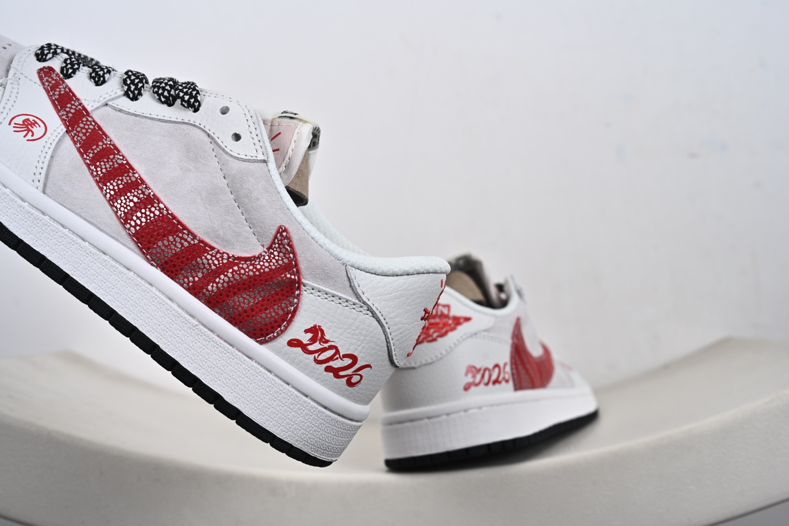 定制版 Air Jordan Low AJ1 乔1马年限定款 高端定制 低帮复古篮球鞋 DZ5899-044