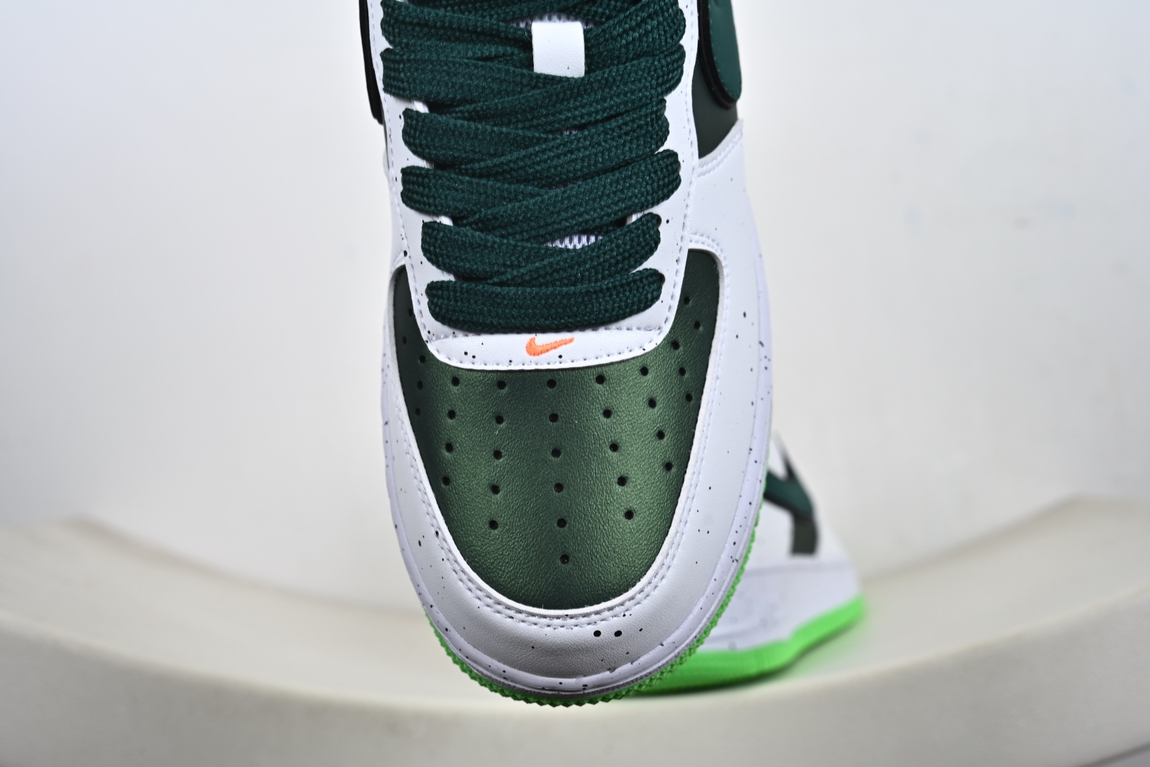 200 NIKE AIR FORCE 1 EGG OR DUCK 联名款 IU7613-100-Chinese UA Cheap High Quatity Brand Clothes Bags handbags Sneakers wholesale wholesaler seller from China Factory suppliers Fashion Clothing Shoes best Quality Beautiful Price 200 NIKE AIR FORCE 1 EGG OR DUCK 联名款 IU7613-100