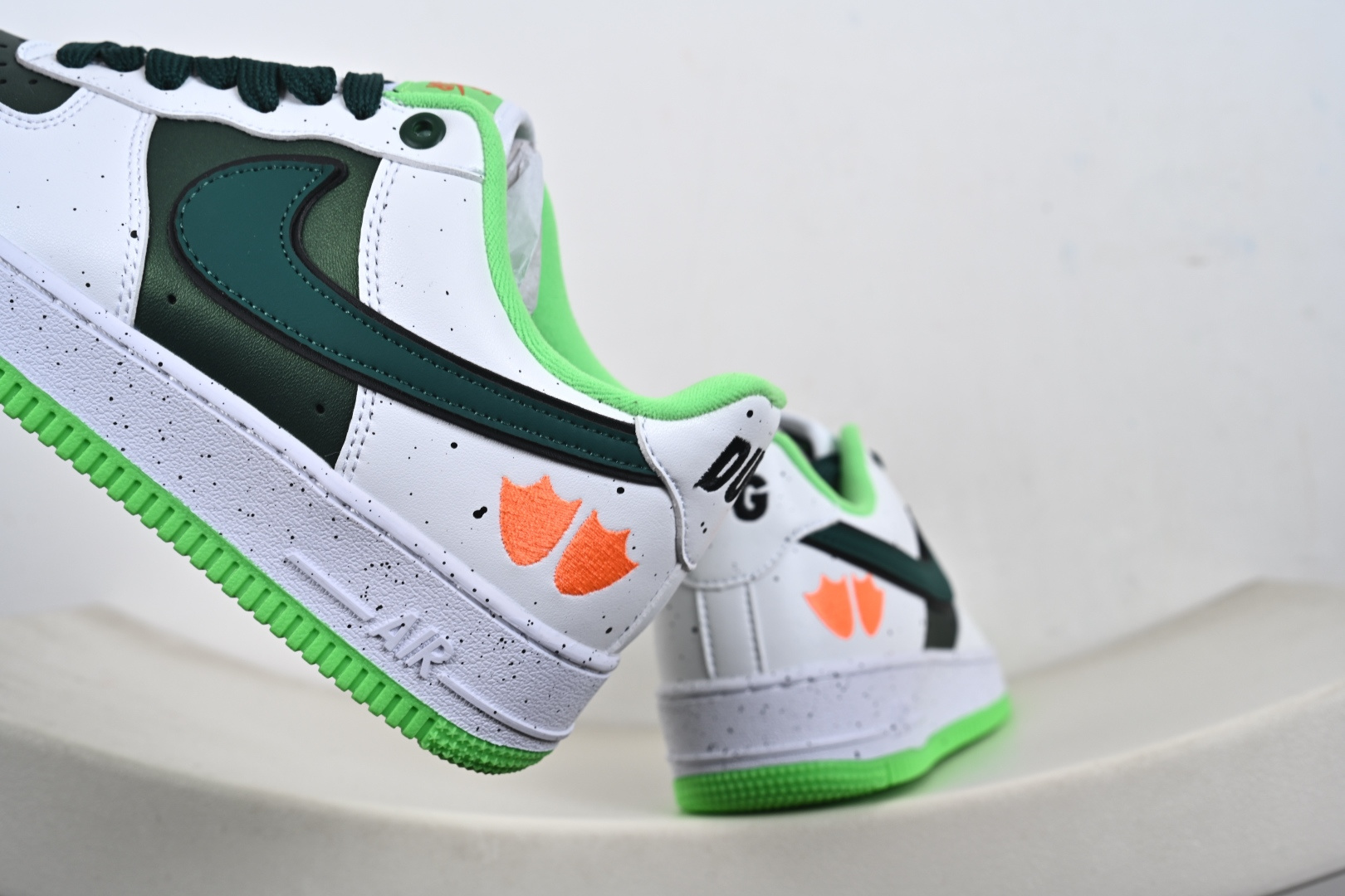 200 NIKE AIR FORCE 1 EGG OR DUCK 联名款 IU7613-100-Chinese UA Cheap High Quatity Brand Clothes Bags handbags Sneakers wholesale wholesaler seller from China Factory suppliers Fashion Clothing Shoes best Quality Beautiful Price 200 NIKE AIR FORCE 1 EGG OR DUCK 联名款 IU7613-100