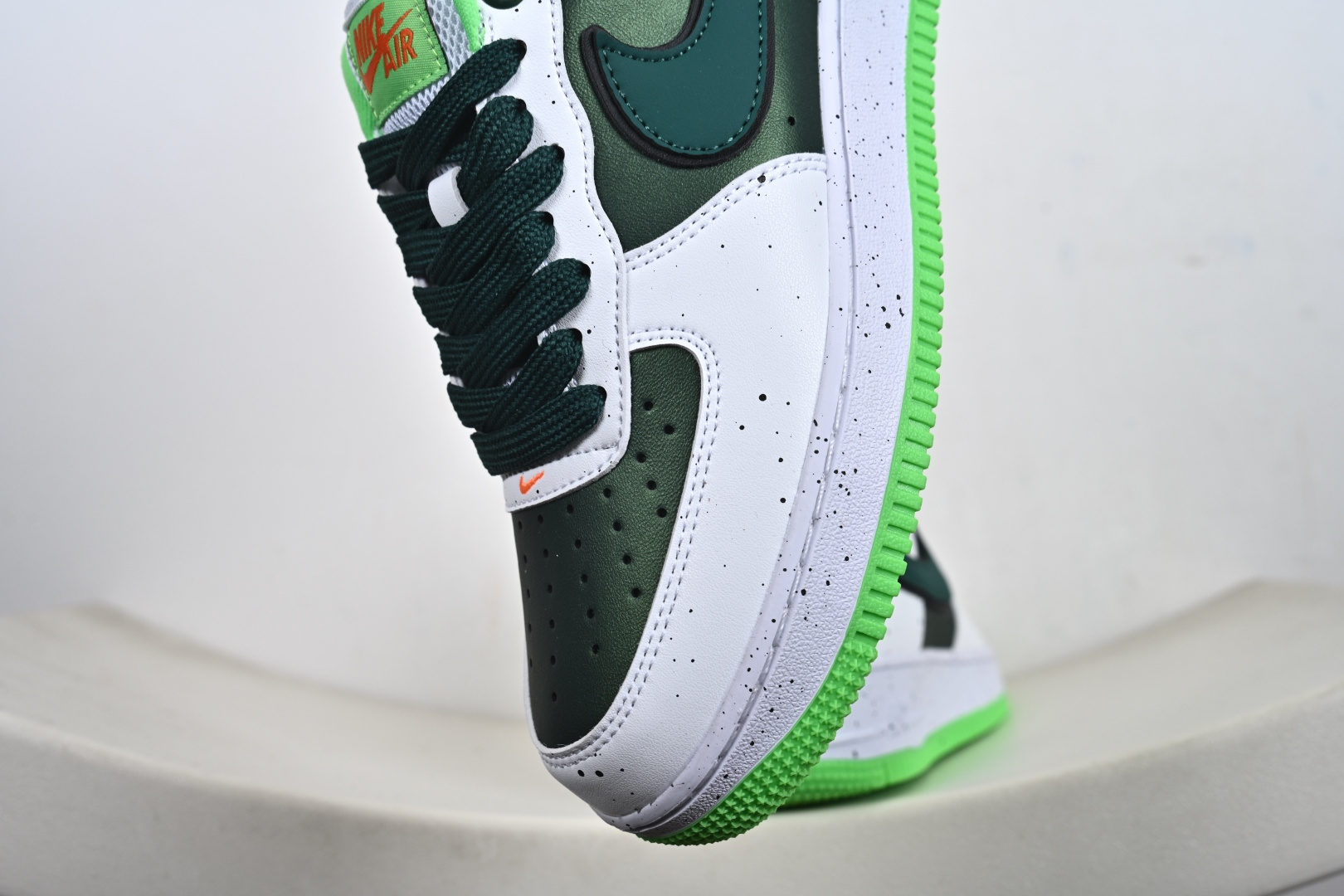 200 NIKE AIR FORCE 1 EGG OR DUCK 联名款 IU7613-100-Chinese UA Cheap High Quatity Brand Clothes Bags handbags Sneakers wholesale wholesaler seller from China Factory suppliers Fashion Clothing Shoes best Quality Beautiful Price 200 NIKE AIR FORCE 1 EGG OR DUCK 联名款 IU7613-100