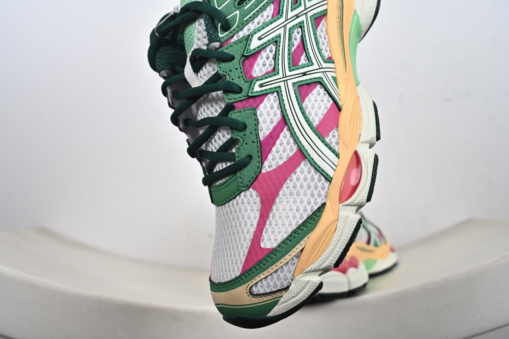 Asics Gel-Cumulus 16 亚瑟士 防滑耐磨 休闲运动鞋 1203A733-101