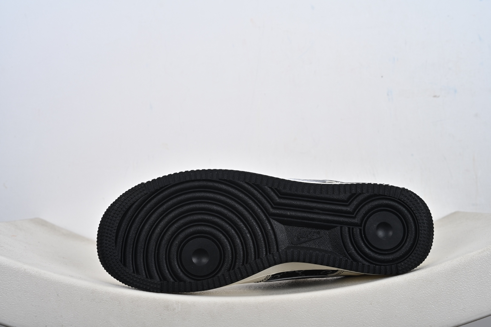 240 定制版NIke Air Force 1 '07 Low 古驰联名 空军一号低帮 SY1388-018