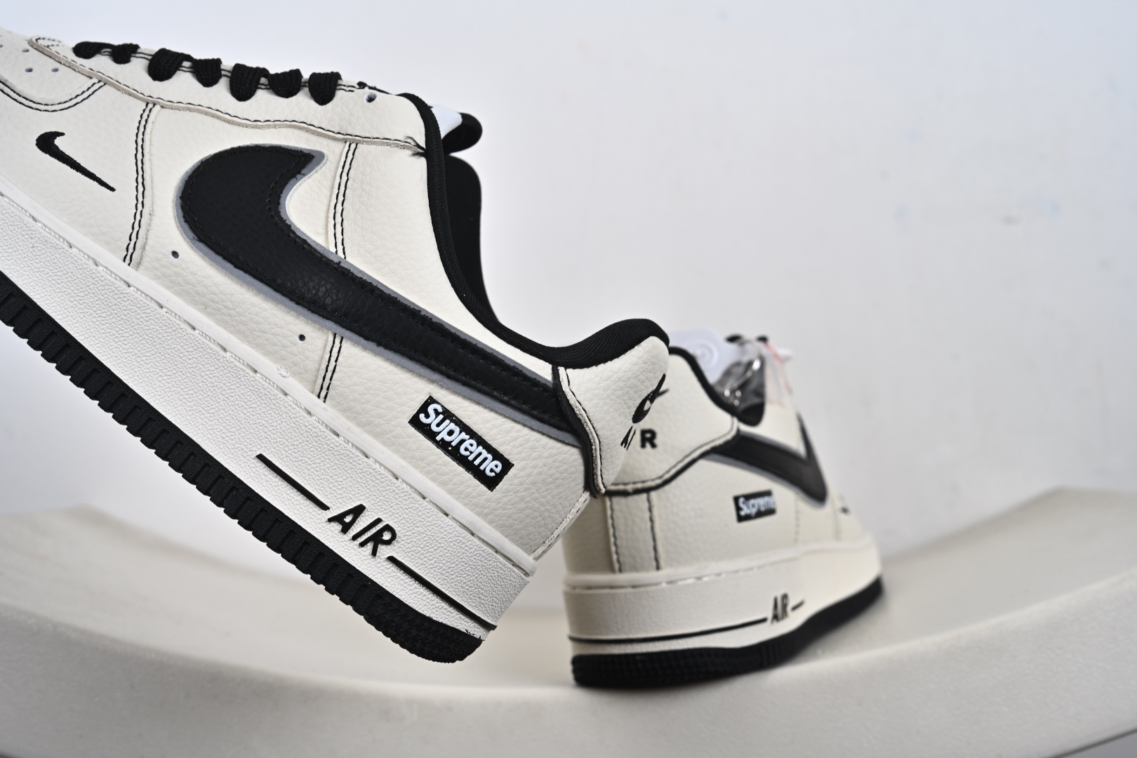 定制版 NIke Air Force 1 '07 Low “Supreme联名-经典黑”空军一号 低帮 运动鞋 休闲鞋 DD1982-337