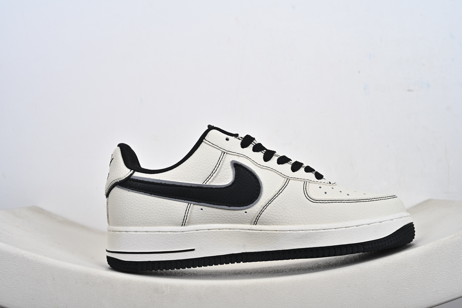 定制版 NIke Air Force 1 '07 Low “Supreme联名-经典黑”空军一号 低帮 运动鞋 休闲鞋 DD1982-337