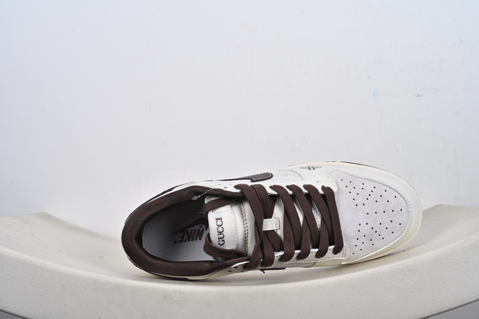 定制版Nike SB Dunk Low 高定端制 低休帮闲板鞋 HS2506-239 定制版Nike SB Dunk Low 高定端制 低休帮闲板鞋 HS2506-239
