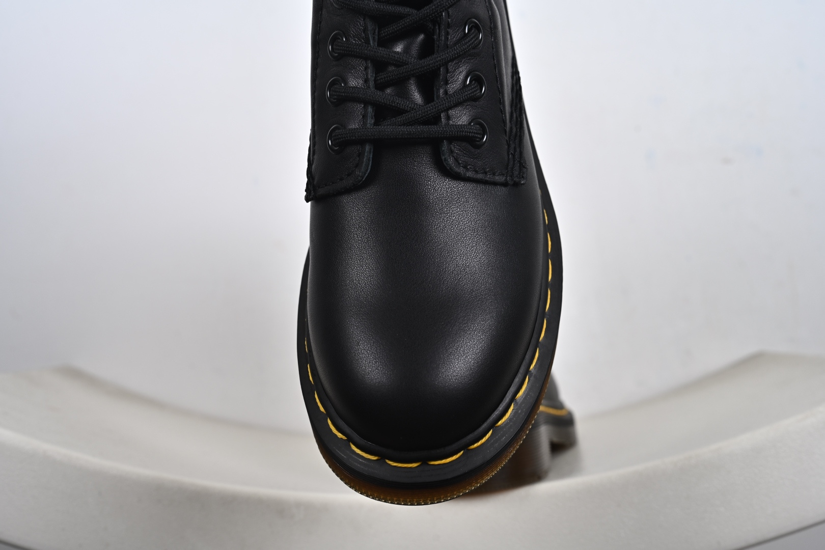 Dr.Martens 马汀博士经典款 马丁靴系列 哑光面 黑色硬皮 R11822202 Dr.Martens 马汀博士经典款 马丁靴系列 哑光面 黑色硬皮 R11822202