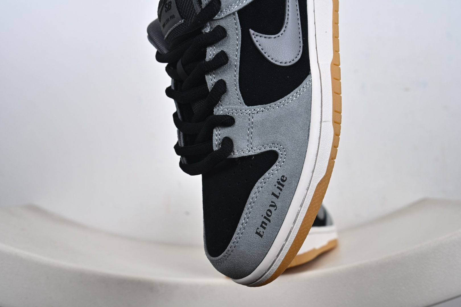 Nike Dunk SB “DARK SMOKE GREY” 影子灰 雾霾 灰黑 HF3063-001