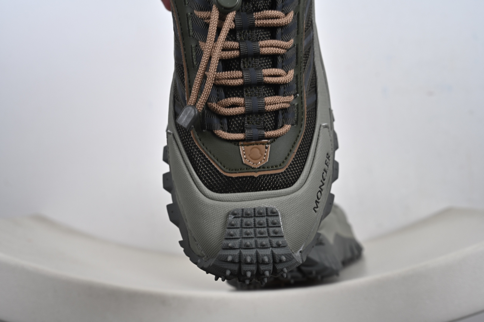 Moncler Trailgrip Gore-Tex 蒙口 越野旅行系列低帮厚底轻量户外登山运动鞋 K209MM M00330 M7208 Moncler Trailgrip Gore-Tex 蒙口 越野旅行系列低帮厚底轻量户外登山运动鞋 K209MM M00330 M7208
