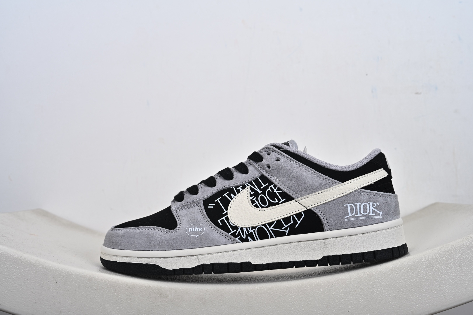 260 SB Dunk Low Dior联名 DN3168-021-Chinese UA Cheap High Quatity Brand Clothes Bags handbags Sneakers wholesale wholesaler seller from China Factory suppliers Fashion Clothing Shoes best Quality Beautiful Price 260 SB Dunk Low Dior联名 DN3168-021