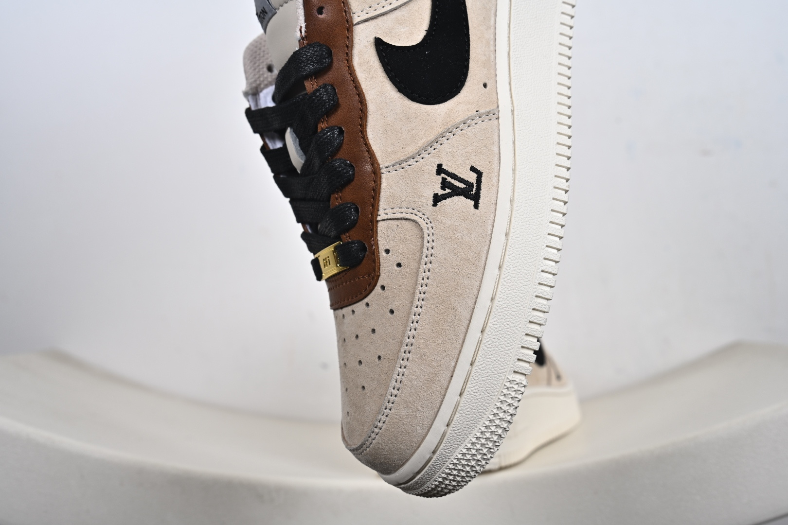 定制版 NIke Air Force 1 '07 Low “LV联名--奶茶焦糖” 空军一号低帮 运动鞋 FQ3546-100