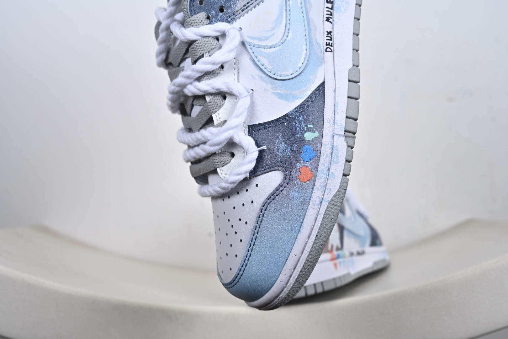定制版 Nike SB Dunk Low 梦幻星空 绑带 低帮休闲板鞋 DD1391-103