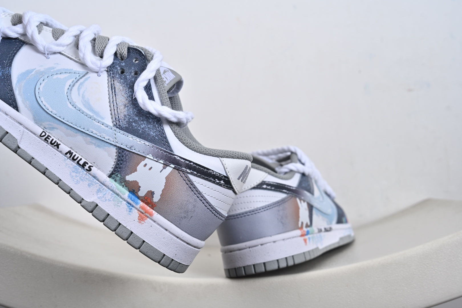 定制版 Nike SB Dunk Low 梦幻星空 绑带 低帮休闲板鞋 DD1391-103