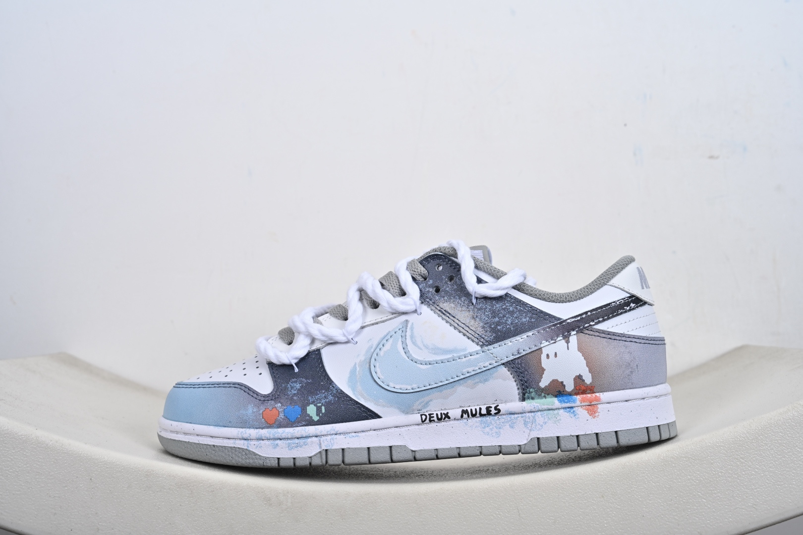 定制版 Nike SB Dunk Low 梦幻星空 绑带 低帮休闲板鞋 DD1391-103