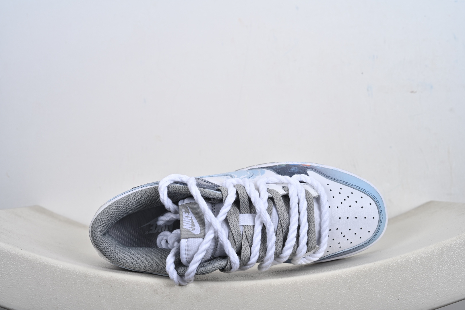 定制版 Nike SB Dunk Low 梦幻星空 绑带 低帮休闲板鞋 DD1391-103
