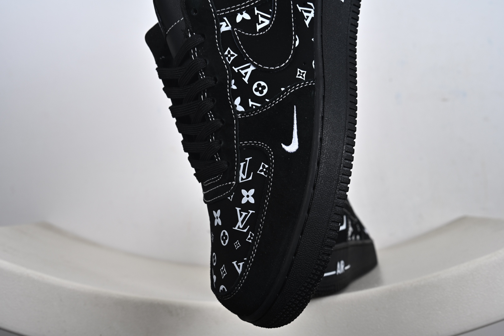 定制版 Nk Air Force 1'07 Low LV联名 黑色 空军一号低帮休闲板鞋 SS1979-001