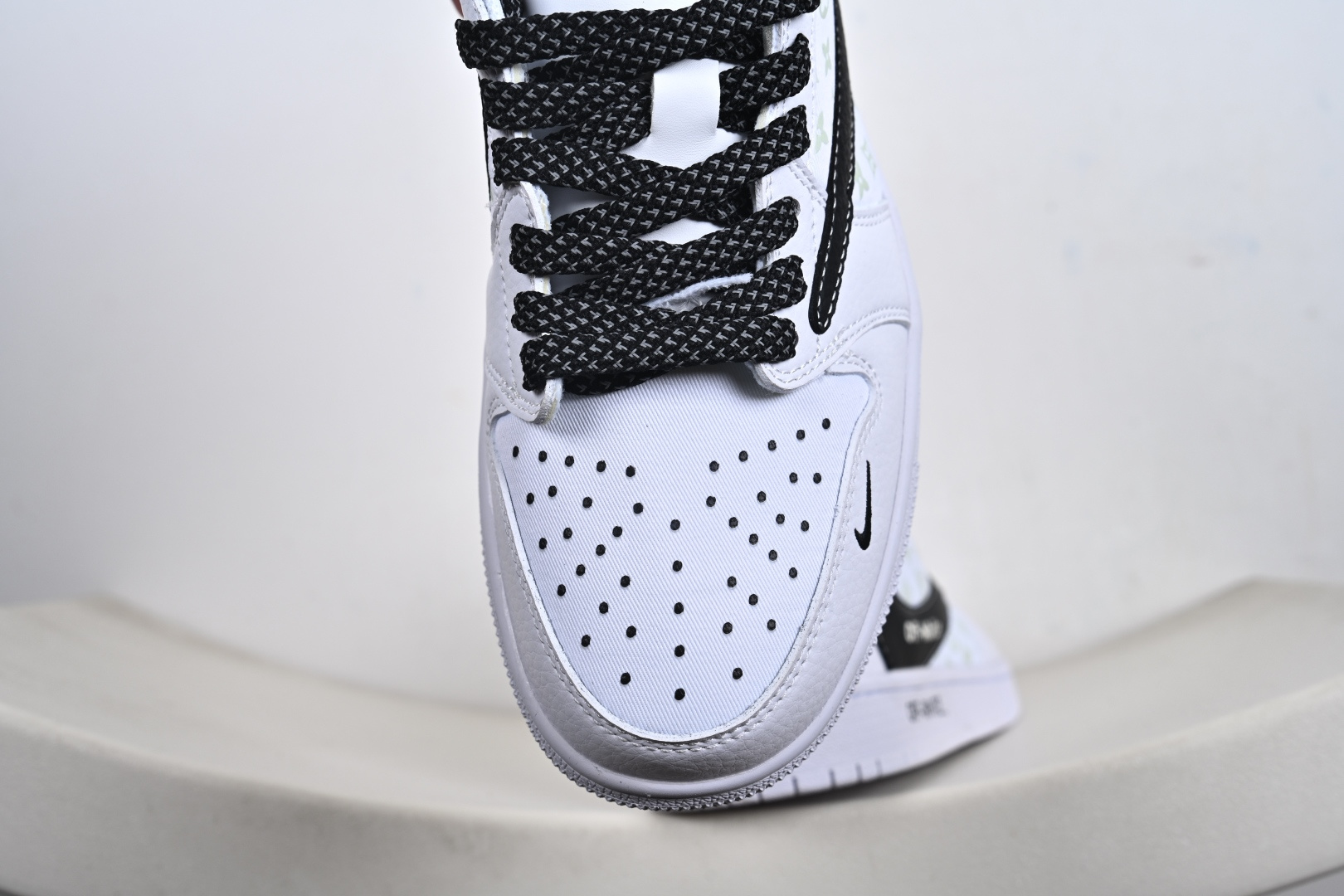 240 Nike Jordan Air Jordan倒勾定制 低帮 复古 减震 防滑 耐磨 篮球鞋 HS2506-236