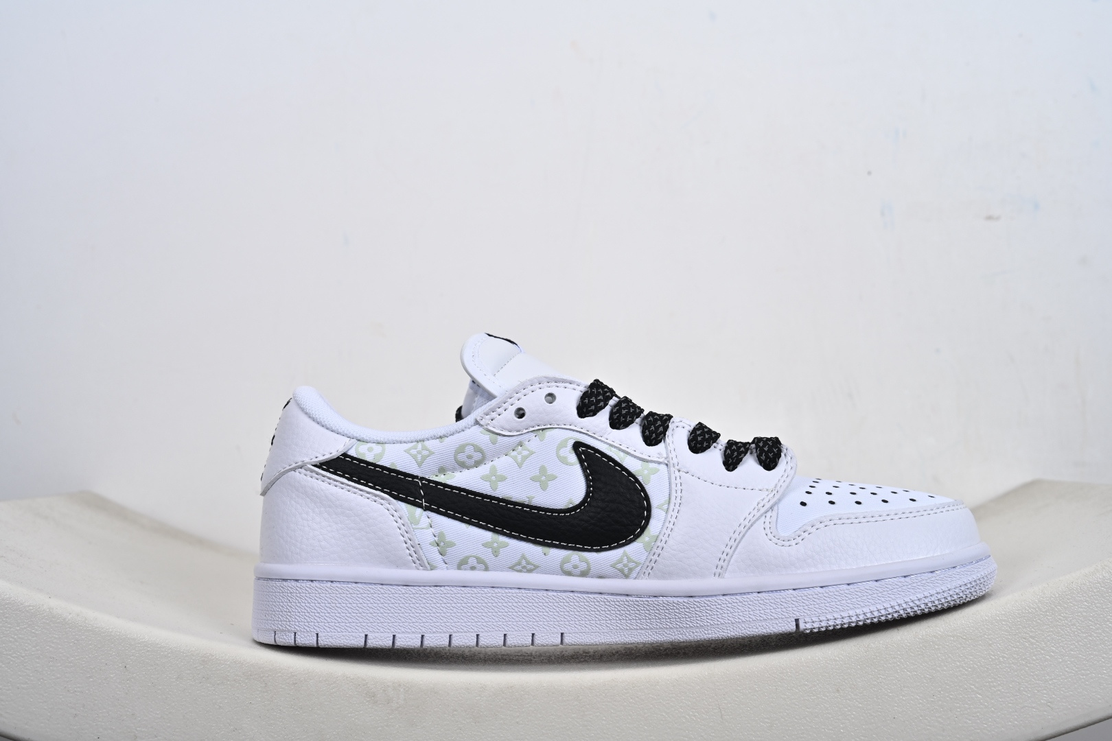 240 Nike Jordan Air Jordan倒勾定制 低帮 复古 减震 防滑 耐磨 篮球鞋 HS2506-236