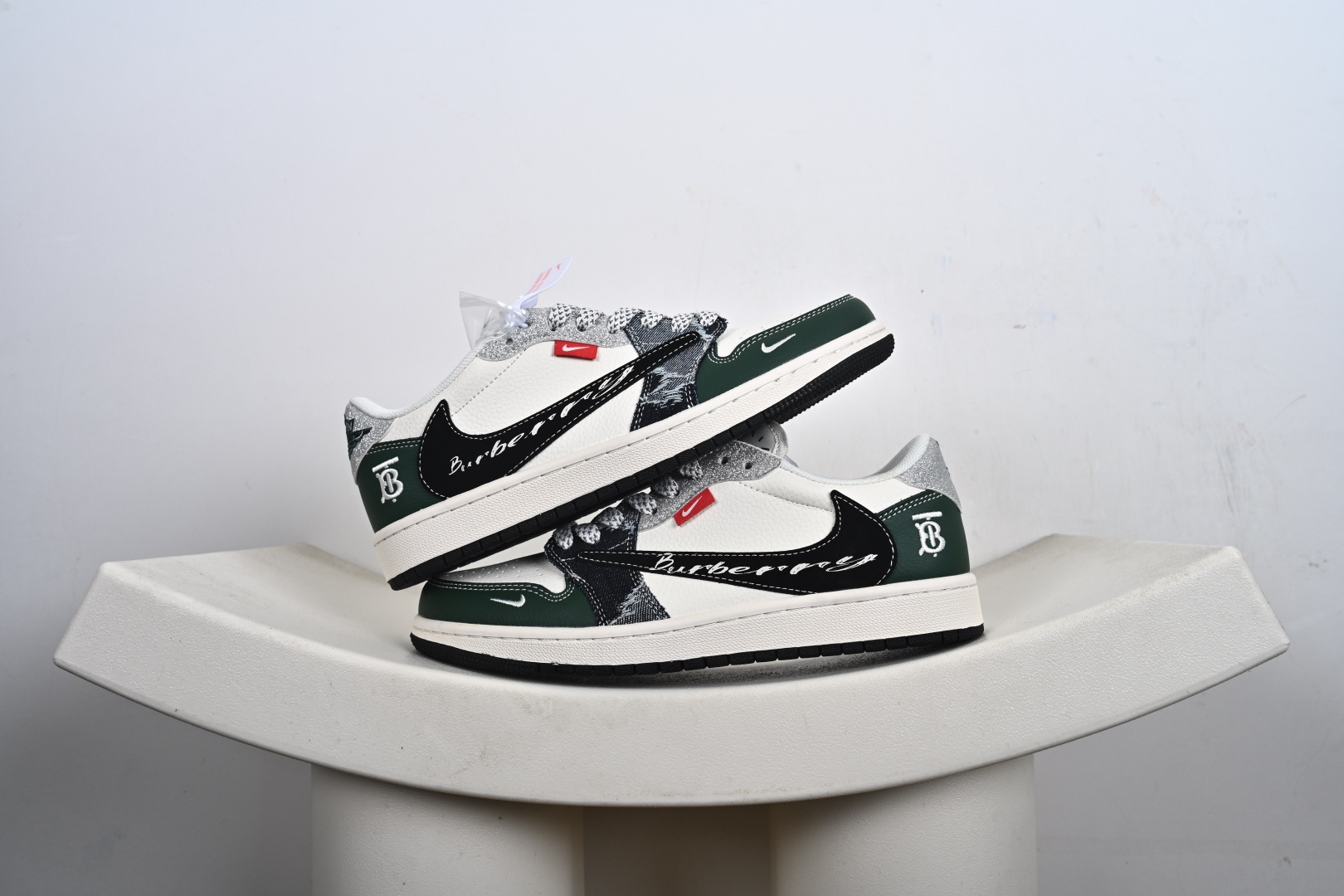 Nike Jordan Air Jordan倒勾定制 低帮 复古 减震 防滑 耐磨 篮球鞋 HS1239-001 Nike Jordan Air Jordan倒勾定制 低帮 复古 减震 防滑 耐磨 篮球鞋 HS1239-001