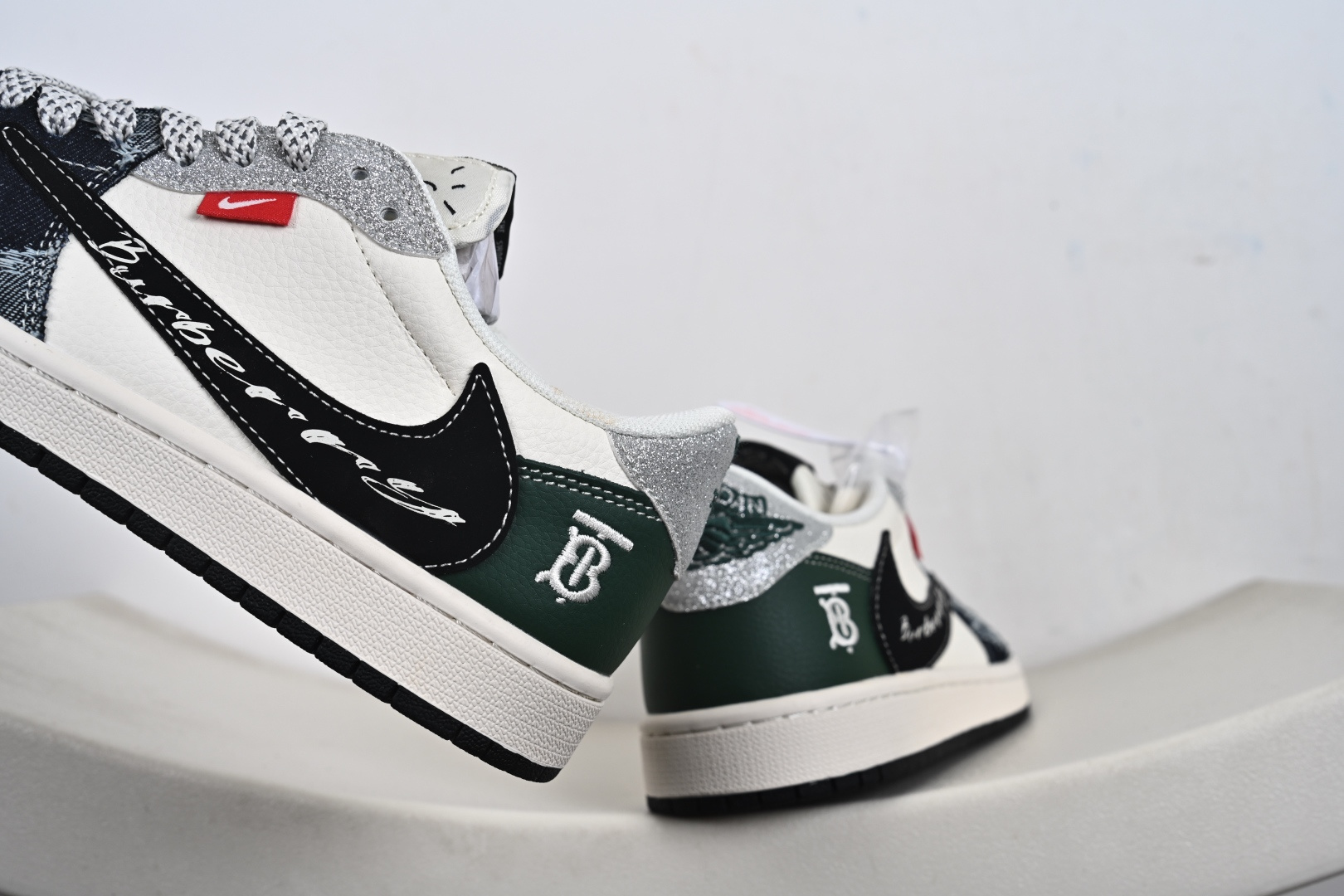 Nike Jordan Air Jordan倒勾定制 低帮 复古 减震 防滑 耐磨 篮球鞋 HS1239-001 Nike Jordan Air Jordan倒勾定制 低帮 复古 减震 防滑 耐磨 篮球鞋 HS1239-001