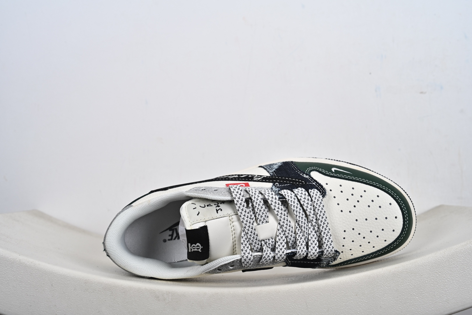 Nike Jordan Air Jordan倒勾定制 低帮 复古 减震 防滑 耐磨 篮球鞋 HS1239-001 Nike Jordan Air Jordan倒勾定制 低帮 复古 减震 防滑 耐磨 篮球鞋 HS1239-001
