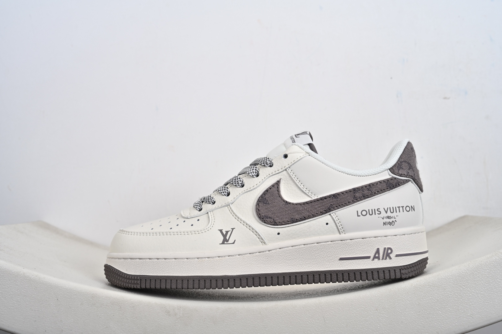 Nike Air Force1 07 low 联名款 SM6668-128 Nike Air Force1 07 low 联名款 SM6668-128