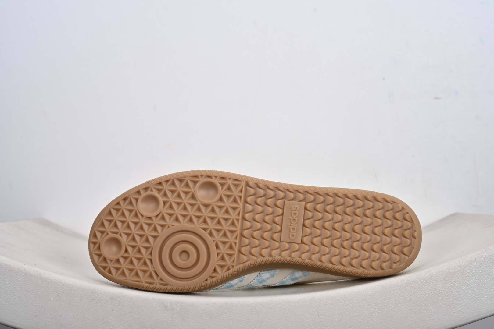 福利 支持放店 ️ ️ ️ Adidas SAMBA OG 德训鞋 高端定制桑巴系列 大厂纯原品质出货 超高清洁度 细节完美 舒适百搭 低帮休闲板鞋 货号:XR0008 (半)-F2-E0