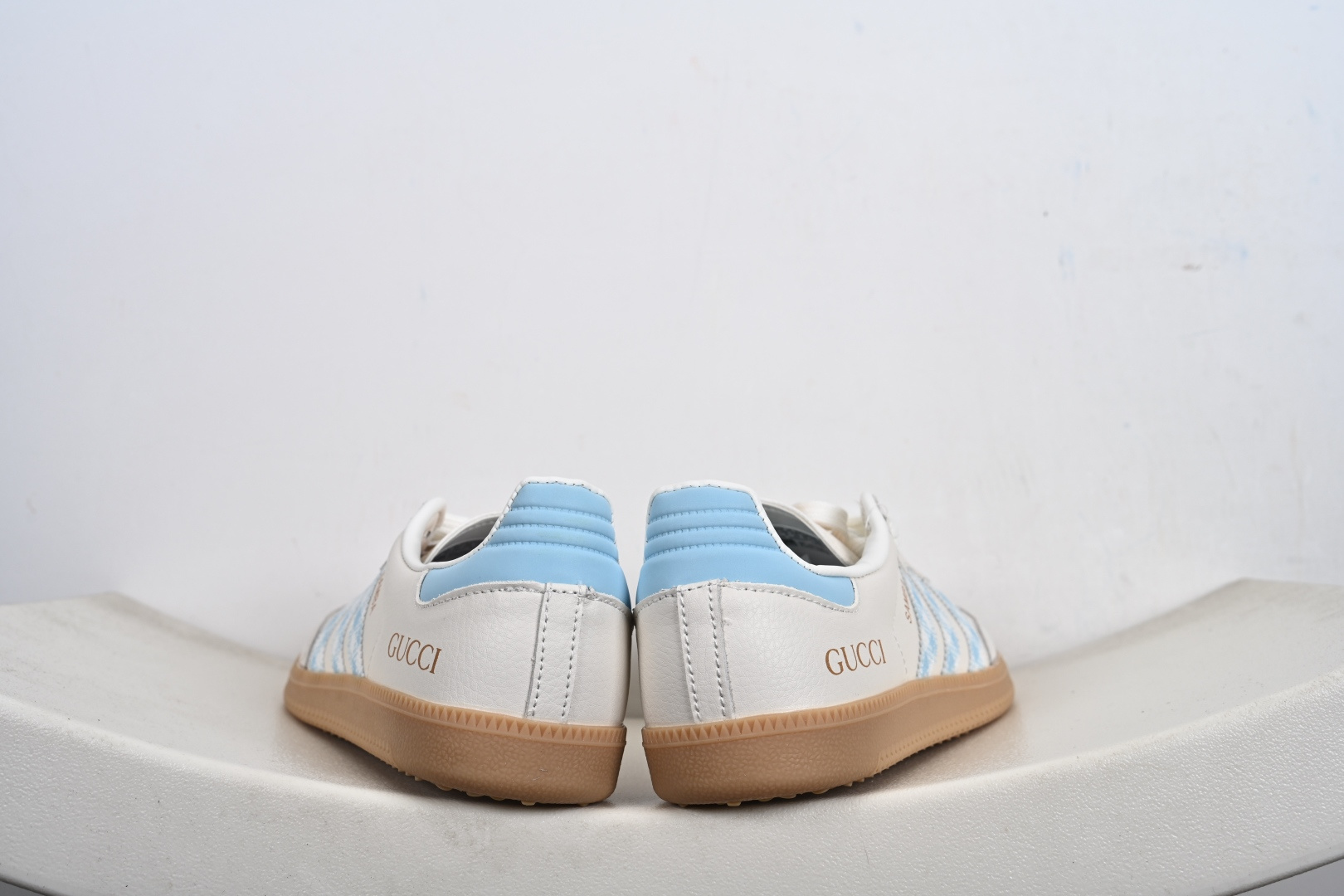 福利 支持放店 ️ ️ ️ Adidas SAMBA OG 德训鞋 高端定制桑巴系列 大厂纯原品质出货 超高清洁度 细节完美 舒适百搭 低帮休闲板鞋 货号:XR0008 (半)-F2-E0