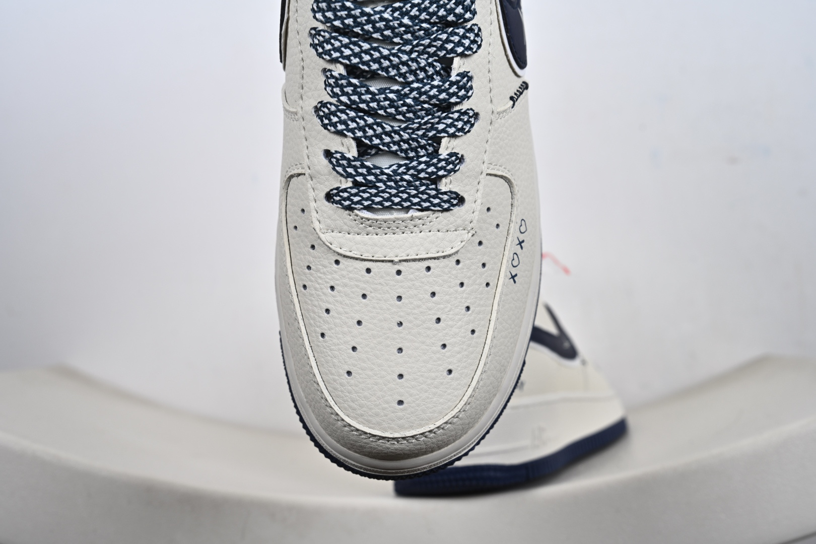 定制版 Nike Air Force 1 '07 Low “川久保玲联名——爱心湖水蓝”空军一号 高端定制 低帮 运动鞋 LD1999-004 定制版 Nike Air Force 1 '07 Low “川久保玲联名——爱心湖水蓝”空军一号 高端定制 低帮 运动鞋 LD1999-004