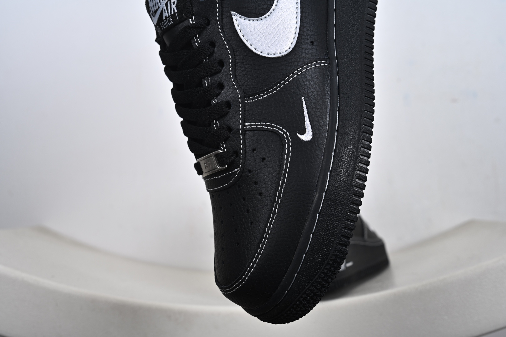 定制版 NK Air Force 1'07 Low 黑银小勾 空军一号低帮休闲板鞋 ZH0316-154