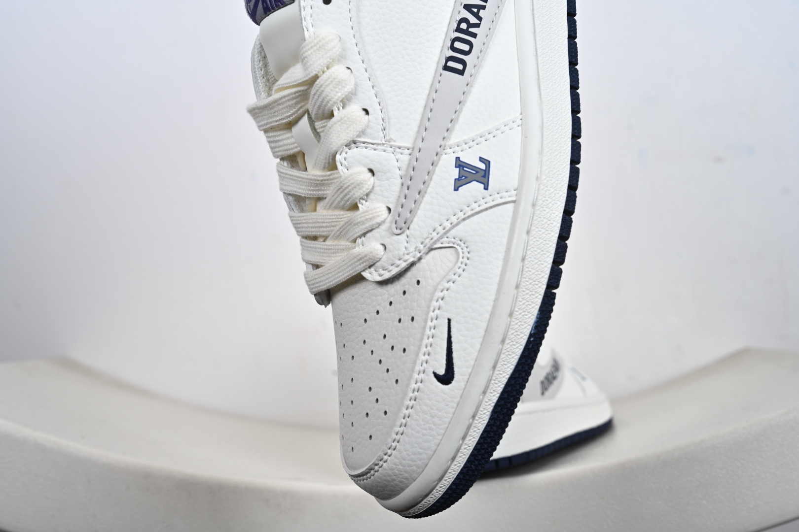 260 定制版 乔丹Fragment x Travis Scott xDior Air Jordan 1 Low 三方联名倒钩-Chinese UA Cheap High Quatity Brand Clothes Bags handbags Sneakers wholesale wholesaler seller from China Factory suppliers Fashion Clothing Shoes best Quality Beautiful Price 260 定制版 乔丹Fragment x Travis Scott xDior Air Jordan 1 Low 三方联名倒钩