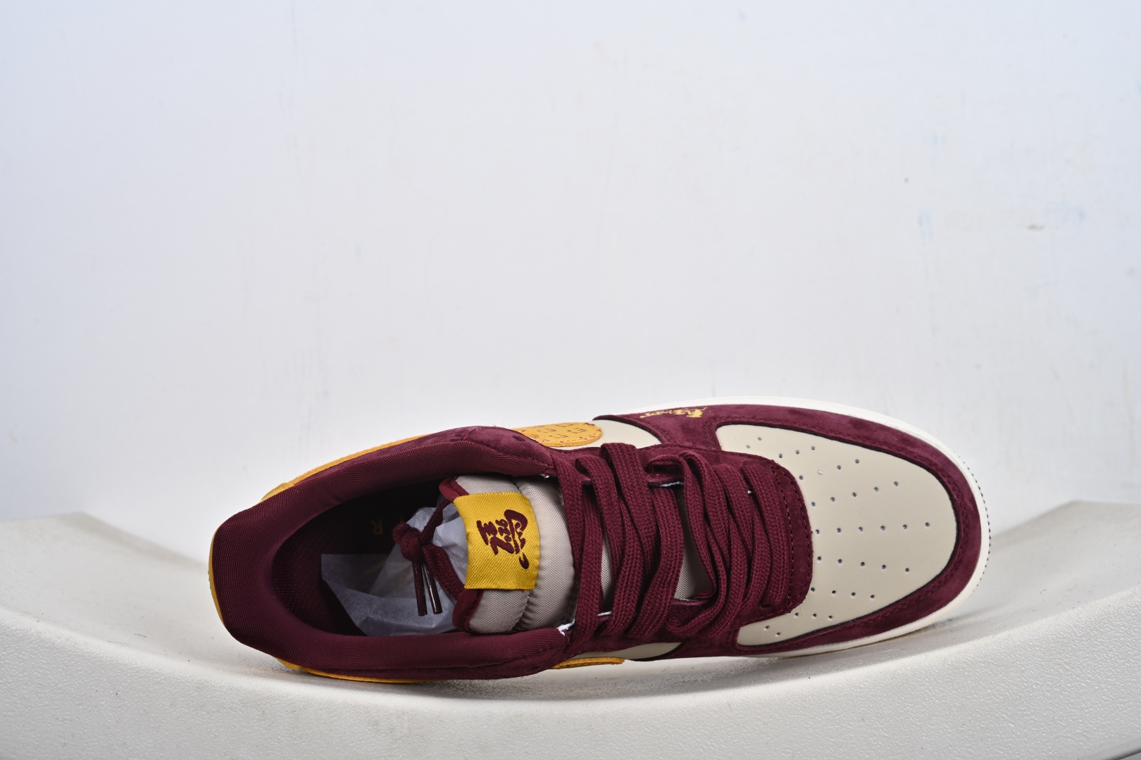 马年限定限量发售高端定制 Nike Air Force 1 '07 Low “马年限定联名------ 酒红金钩” 高端定制 低帮休闲板鞋 KD1688-003