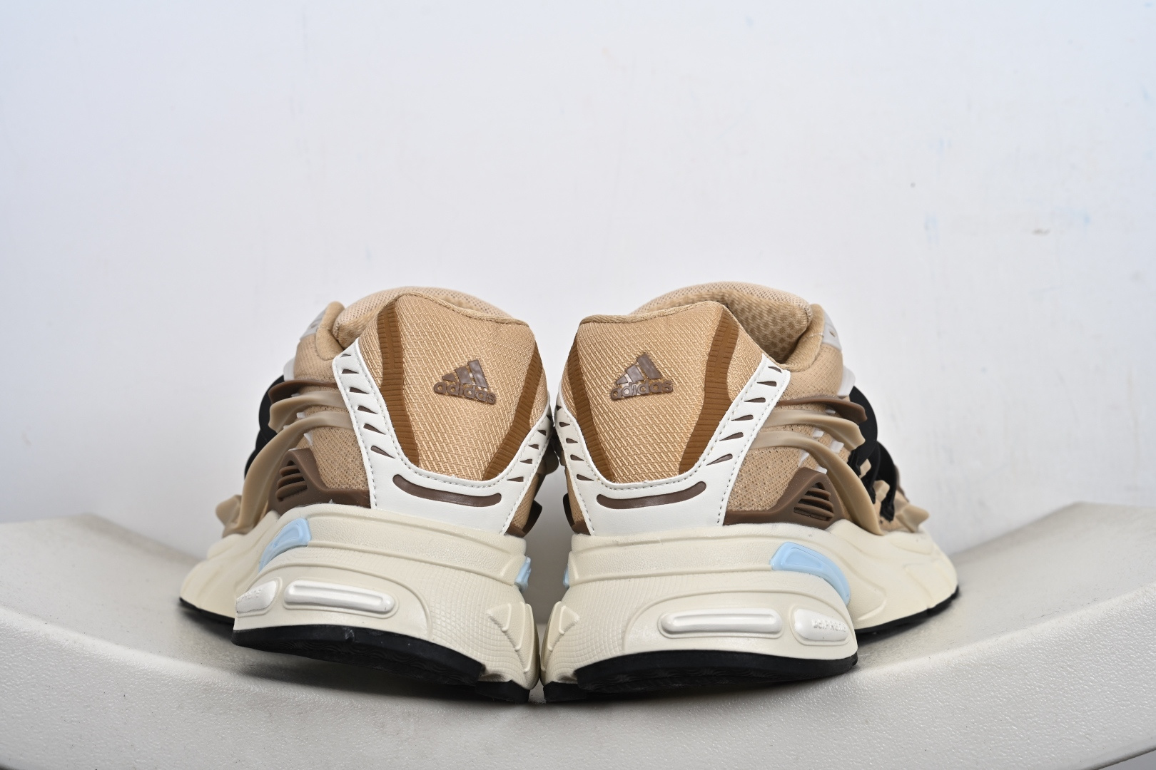 Adidas Originals Adistar Jellyfish JP9269 JP9264 JP9262 IG6936 JP9260 JP9268 JP9263 JP9261 JP9270 JP9272 JP9277 阿迪复古舒适防滑减震运动鞋 Adidas Originals Adistar Jellyfish JP9269 JP9264 JP9262 IG6936 JP9260 JP9268 JP9263 JP9261 JP9270 JP9272 JP9277 阿迪复古舒适防滑减震运动鞋